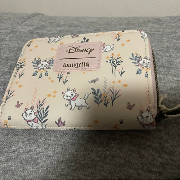 SET Loungefly The Aristocats Marie & Duchess Floral Satchel Bag & Marie Wallet - Picture 7 of 8